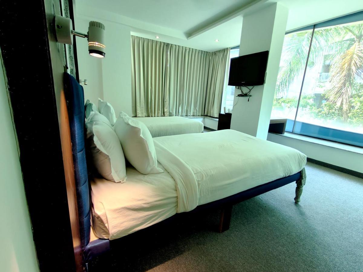 The Sky Imperial Hotel Yahvi 巴罗达 外观 照片