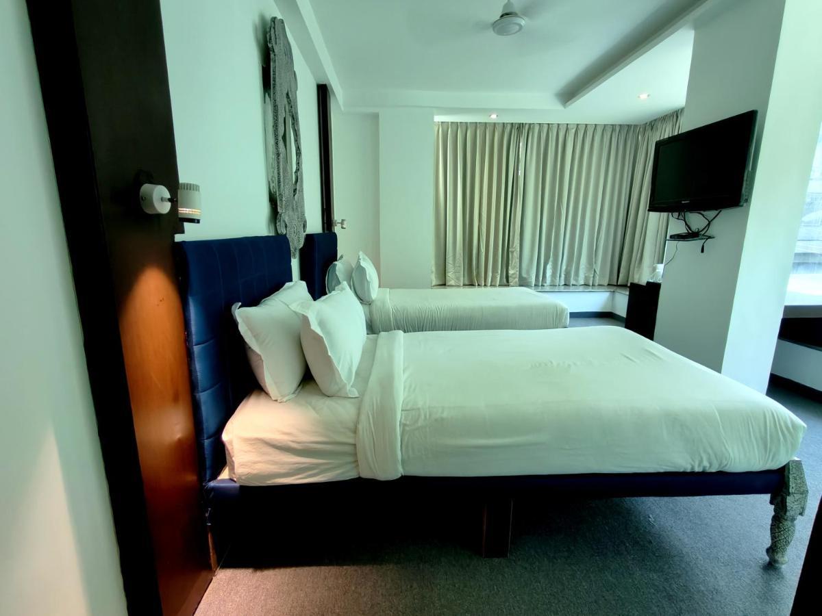 The Sky Imperial Hotel Yahvi 巴罗达 外观 照片