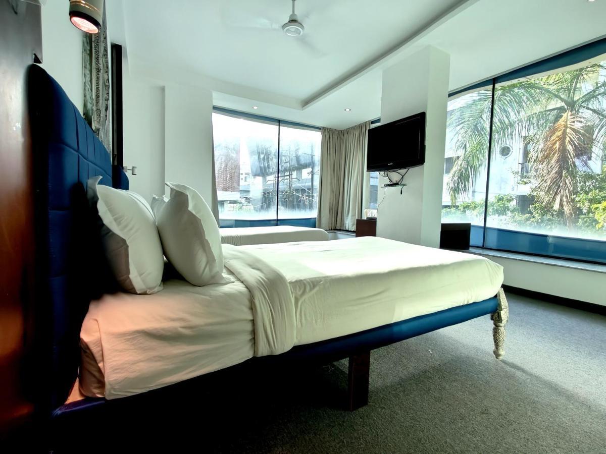 The Sky Imperial Hotel Yahvi 巴罗达 外观 照片