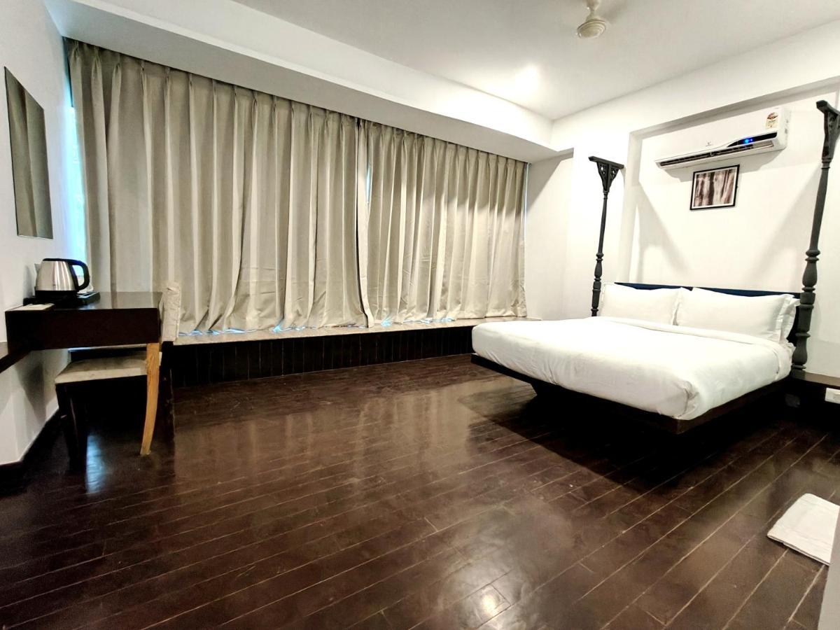 The Sky Imperial Hotel Yahvi 巴罗达 外观 照片